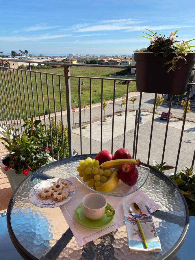 B&B Come A Casa Citta Sant'Angelo Luaran gambar
