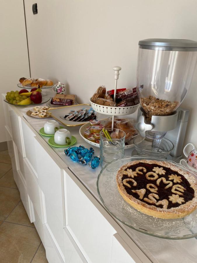 B&B Come A Casa Citta Sant'Angelo Luaran gambar