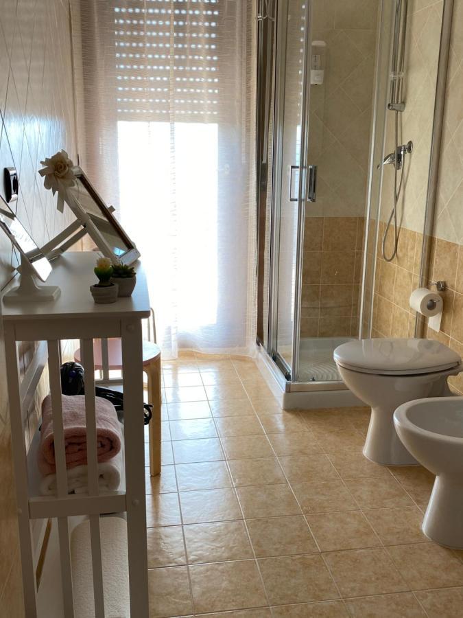 B&B Come A Casa Citta Sant'Angelo Luaran gambar