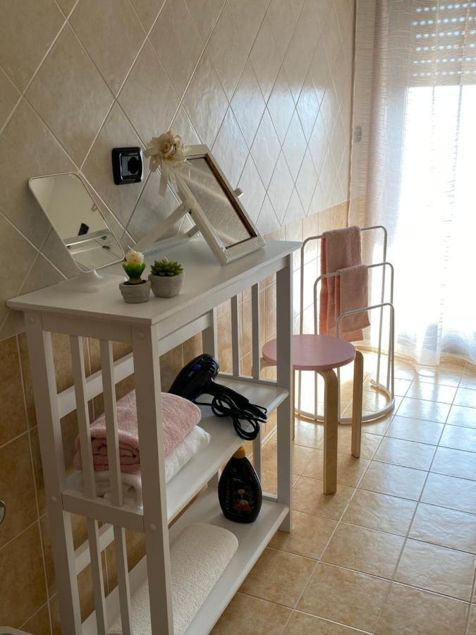 B&B Come A Casa Citta Sant'Angelo Luaran gambar